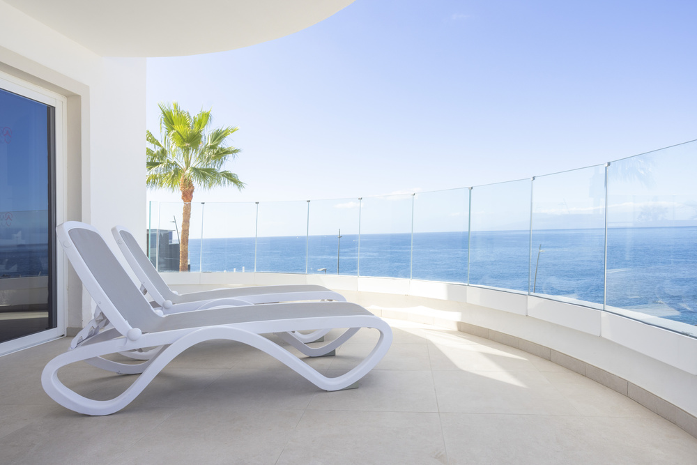 The Wave room vista mar